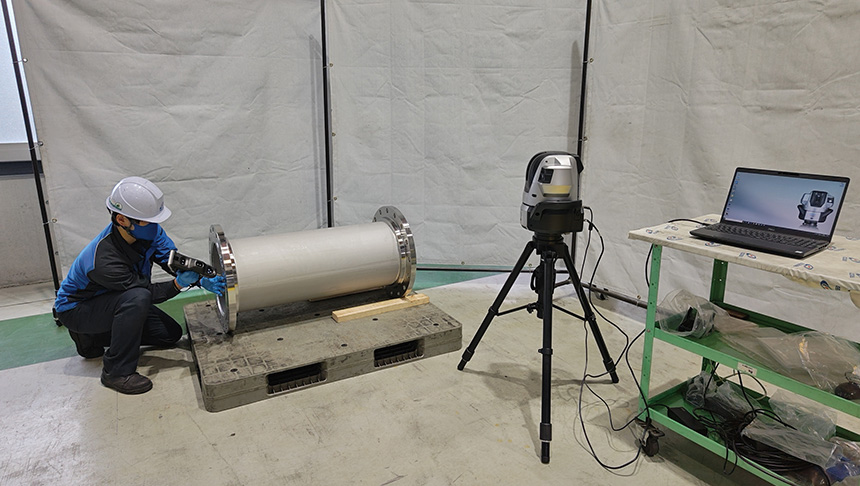Measurement of parts with a wide-view 3-D measuring instrument
